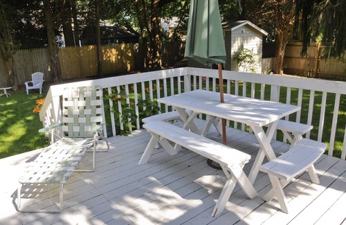 Saybrook Manor Cottage | Prime Location with Ocean View and Private Yard Access