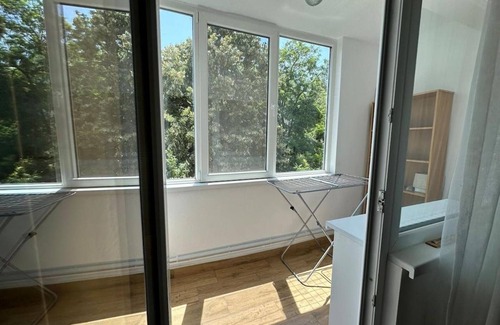 Constanta Apartment | Wonderful, Luxury 2-Bedroom Apartment in delightful Constanța with WiFi, AC