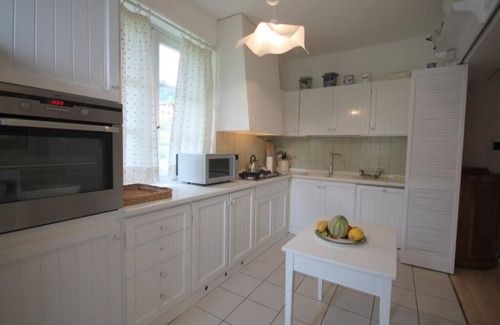 Menaggio Apartment | Elegant Apartment with Pool and Spa - Guest Rated 10/10