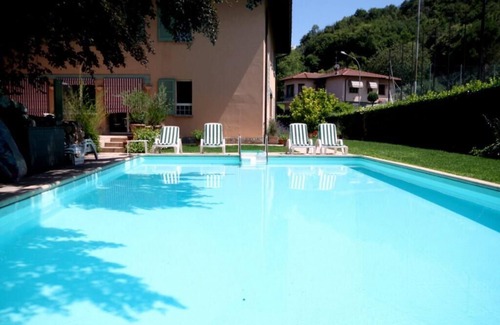Menaggio Apartment | Elegant Apartment with Pool and Spa - Guest Rated 10/10