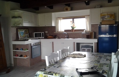San Felice Circeo House | Charming Newly Renovated House with Hot Tub & Garden