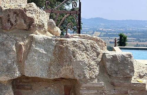 Crocina Villa | Elegant Villa in Val d'Orcia with Private Pool & Spa