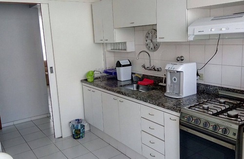 Centro Apartment | Seafront Comfort for 10 in Guarujá - Guest Rated 9.8