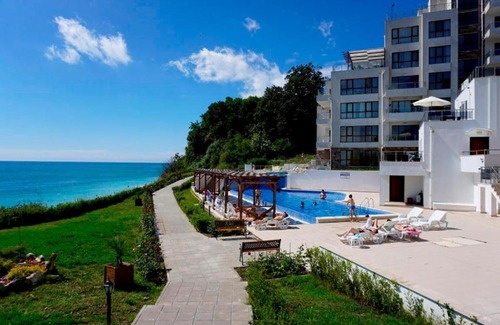 Byala Apartment | Oceanfront One-Bedroom Apartment with Pool & Breakfast