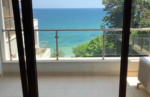 Byala Apartment | Oceanfront One-Bedroom Apartment with Pool & Breakfast