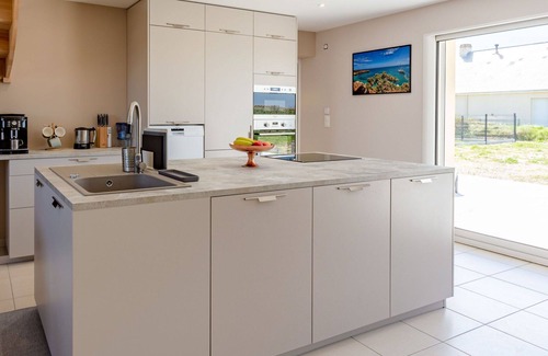 Bretteville-sur-Ay House | Inviting Private Villa for 4 with Ocean View & Amenities