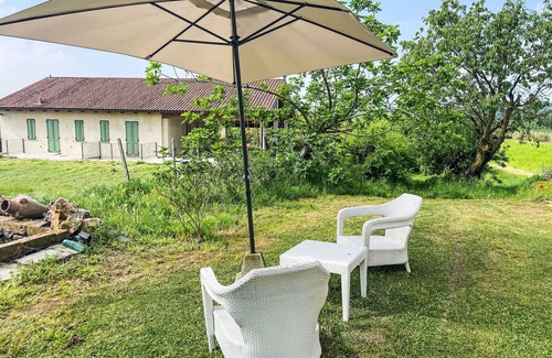 San Damiano dʼAsti House | Wonderful private villa with WIFI, A/C, TV, patio, pets allowed, panoramic view and parking