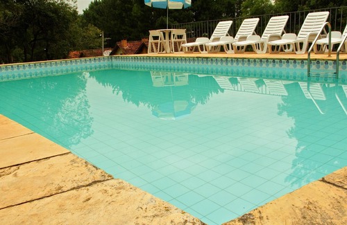 Cotia House | wonderful place, home + 4 chalets, pool, tennis court, sl. of games-