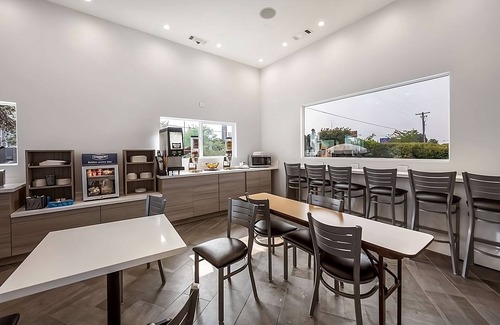 Grants Pass Resort | Delightful Stay with Accessible Units Near Arts Center!