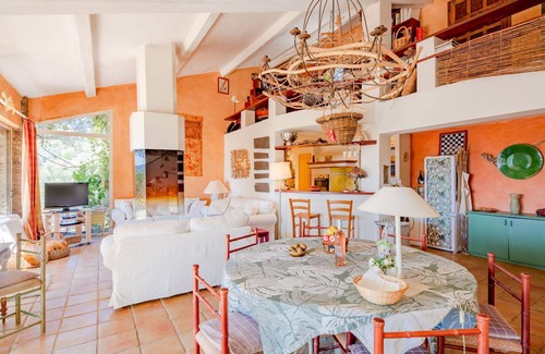 La Garde-Freinet House | Inviting Private Villa with Pool, Ocean View & Pet-Friendly
