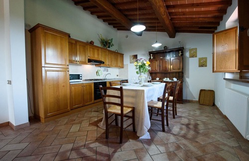 Lisciano Niccone Villa | Private Villa with Pool, Terrace & Panoramic Views Near Cortona