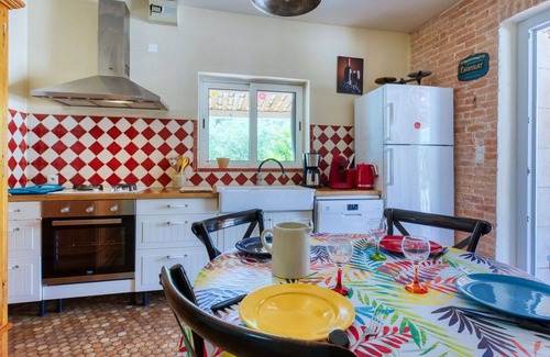 Naujac-Sur-Mer Villa | Inviting Private Villa with Ocean View and Pet-Friendly Options