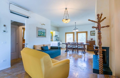 Bagno a Ripoli House | Inviting Villa for 12 with Private Pool & Panoramic Views