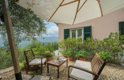 Sestri Levante House | Private Villa for 4 with Ocean View, A/C & Great Amenities