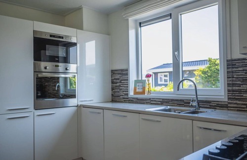 Oost-Graftdijk House | Exclusive Villa for 10 with Pool and Lake View Terrace