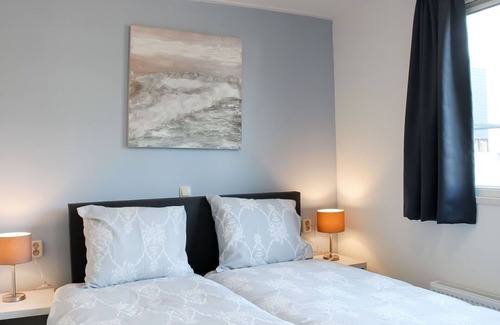West-Graftdijk House | Wonderful private villa for 10 guests with WIFI, TV, terrace and parking