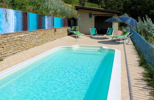 Cossano Belbo House | Inviting Villa for 10 with Private Pool and Pet-Friendly Perks