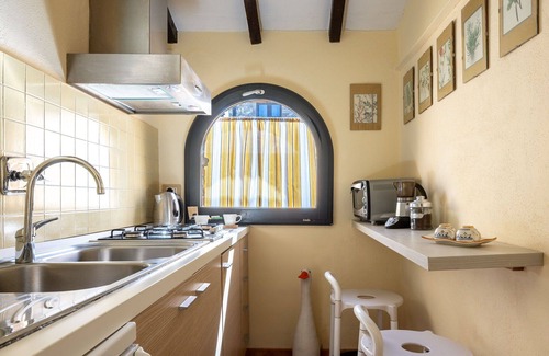 Pienza Villa | Wonderful private villa for 8 people with WIFI, A/C, TV and veranda, close to Montepulciano