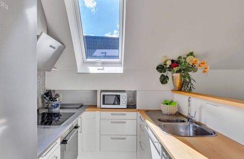 Bad Arolsen House | Inviting Private Villa with Lake View, WiFi & Terrace