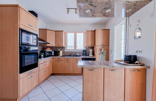 Le Barcares Villa | Private Villa with Pool, A/C & Oceanfront View