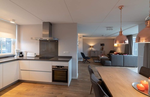 Colijnsplaat House | Inviting Oceanfront Villa with Hot Tub and Exceptional Views