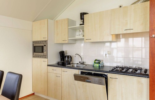 Municipality of Emmen House | Idyllic Villa for 5 with Pool, Hot Tub & Terrace Retreat