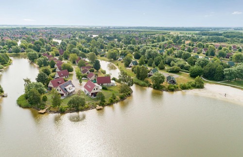 Municipality of Emmen House | Idyllic Villa for 5 with Pool, Hot Tub & Terrace Retreat