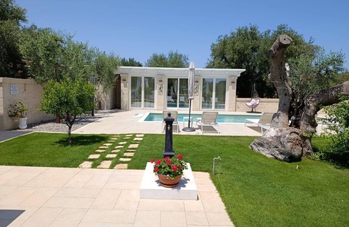 Ostuni Villa | Ideal Villa for 6 Near Ostuni with Pool and A/C