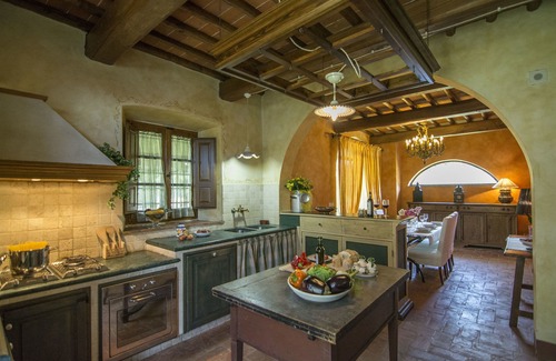 Terranuova Bracciolini Villa | Premier Villa with Private Pool, Hot Tub & Panoramic Views