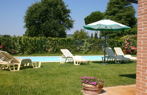 Lucignano Villa | Premier Private Villa with Pool for 12 Guests - Rated 10/10