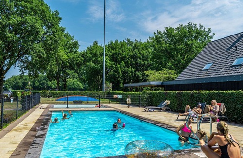 IJhorst House | Inviting Villa for 4 with Pool, WIFI, and Child-Friendly Amenities
