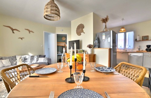 La Bree-les-Bains House | Cozy Oceanfront Villa for 4 with WIFI and Terrace