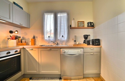 La Bree-les-Bains House | Cozy Oceanfront Villa for 4 with WIFI and Terrace