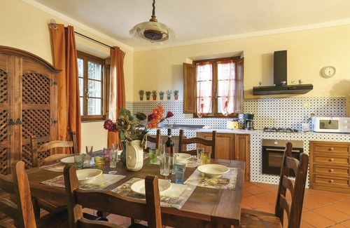 Castelvecchio Villa | Inviting Villa with Private Pool, Wi-Fi & Pet-Friendly Options