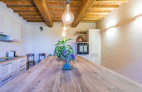 Roccastrada House | Inviting Private Villa for 4 with Terrace and Panoramic Views