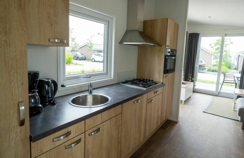 Enkhuizen House | Wonderful private villa for 4 guests with WIFI, TV, terrace and parking