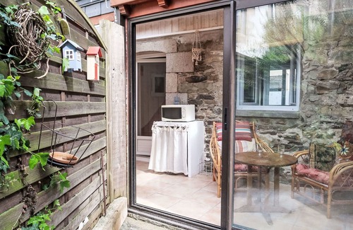 Le Ru House | Inviting Private Villa for 5 with Ocean View & WIFI