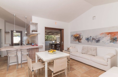 Portobello di Gallura House | Inviting Private Villa with Ocean View and Pet-Friendly Perks