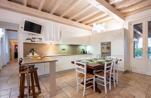 San Desiderio House | Inviting Private Villa for 6 with Pool and Wi-Fi Access