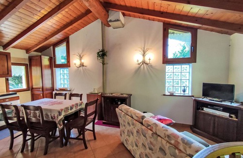 Naggio House | Wonderful private villa for 4 guests with TV, terrace, panoramic view and parking