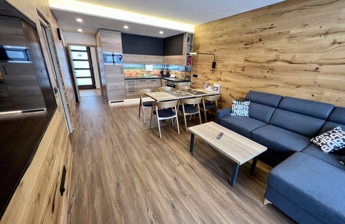 Ricky v Orlickych horach House | Inviting Villa for 6 with Panoramic Views and Modern Amenities