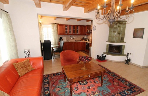 Sonov Villa | Private Villa for 6: Pool, WIFI & Relaxing Terrace