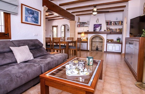 Tarraula Villa | Private Villa for 8 with Pool, Ocean View & Free WiFi