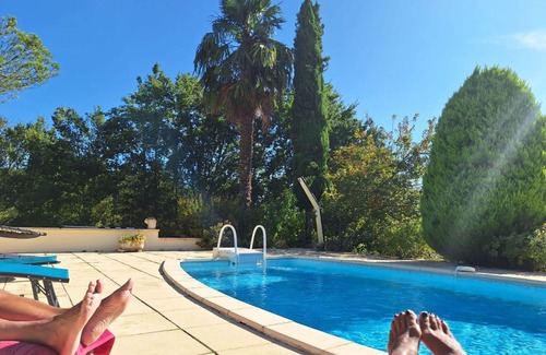 Blanquefort-sur-Briolance Villa | Private Villa Retreat with Pool, Pets Welcome & Free WiFi