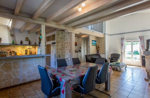 Labenne-Ocean House | Inviting Villa for 6 with Ocean View, Pets Welcome & WIFI