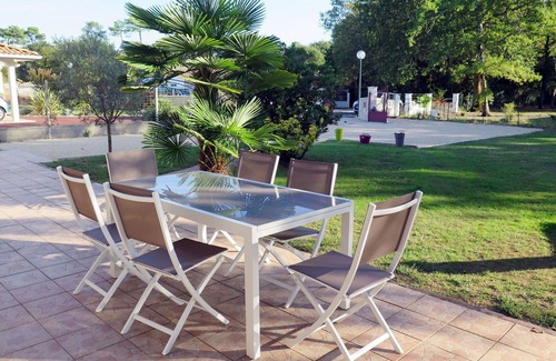 Labenne-Ocean House | Inviting Villa for 6 with Ocean View, Pets Welcome & WIFI