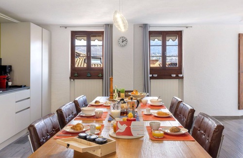 Manno House | Private Villa for 6 with WIFI and Panoramic Views