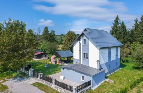 Piroviste House | Private Villa for 8 with Pool, Hot Tub & Lake Views