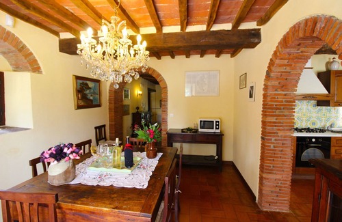 Le Piazze Villa | Inviting Villa with Private Pool, Pet Friendly & Great Reviews