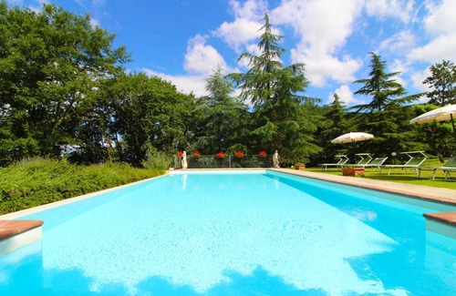 Le Piazze Villa | Inviting Villa with Private Pool, Pet Friendly & Great Reviews